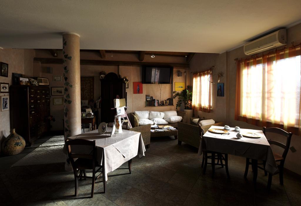 B&B Edera Castagnole Piemonte Exterior foto